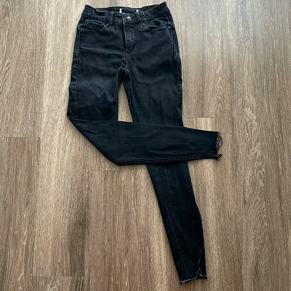 Black Skinny Jeans